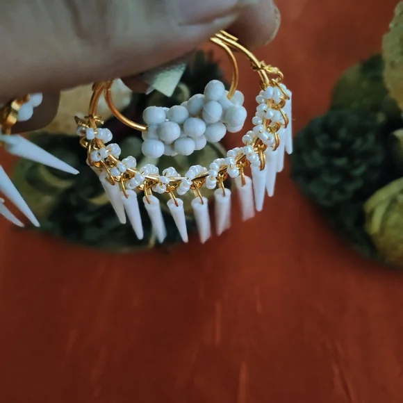 Fancy earings each for 300rs - Picture 5 of 6